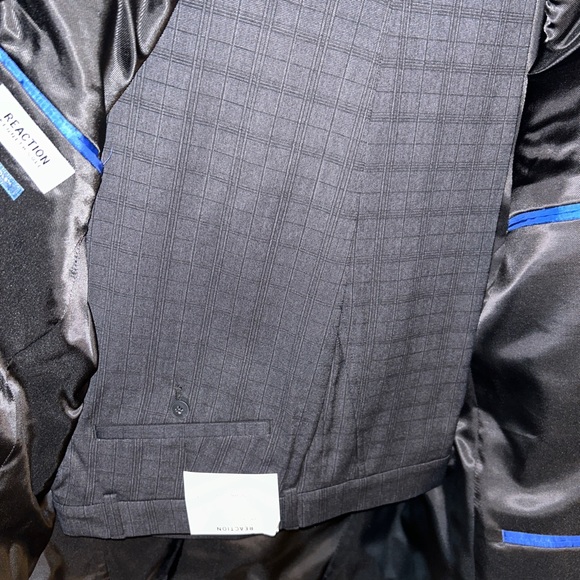 NWT Men's 40R Charcoal Plaid Kenneth Cole 2 Piece Suit - Picture 3 of 6